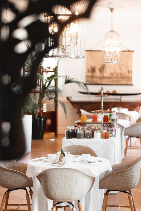 Hotel La Villa Cap D'Antibes Juan-les-Pins Bagian luar foto